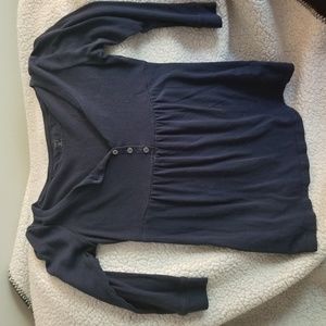 Gap Three Quarter Length Sleeves